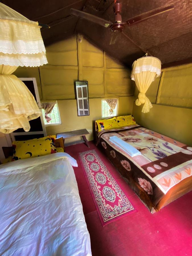 Nature Safari Camp Chitwan Exterior photo
